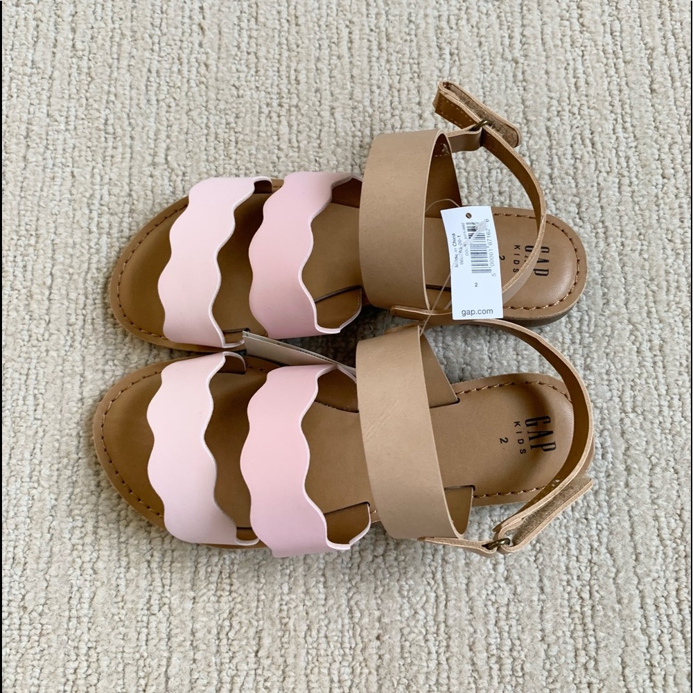 COPY - Gap girls sandals size 2